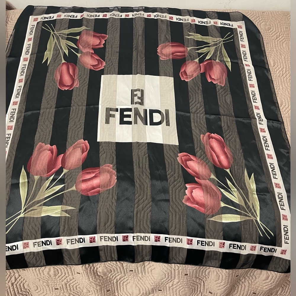 Fendi Black & Red Tulip Logo Throw